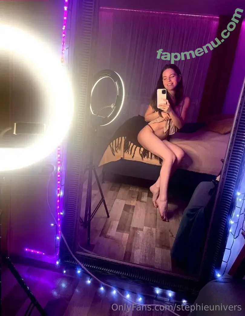 stephieunivers nude photo #0111 (universe.mama)