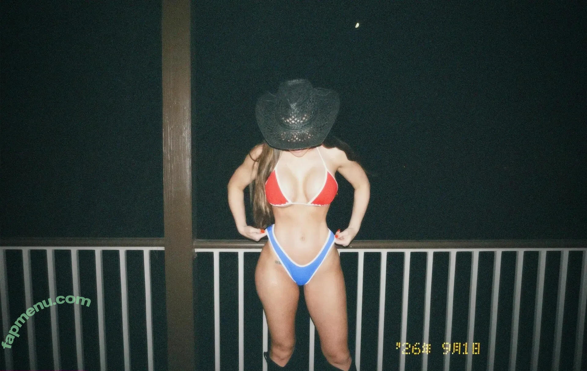 stephmi nude photo #0003 (stephmi)