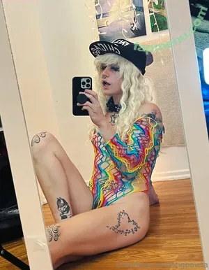  nude photo #0009