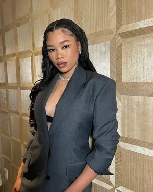 Storm Reid / stormreid nude photo #0096