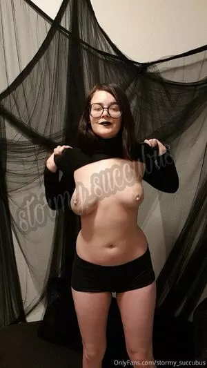 Stormy Succubus / stormy_loves_u / stormy_succubus nude photo #0127
