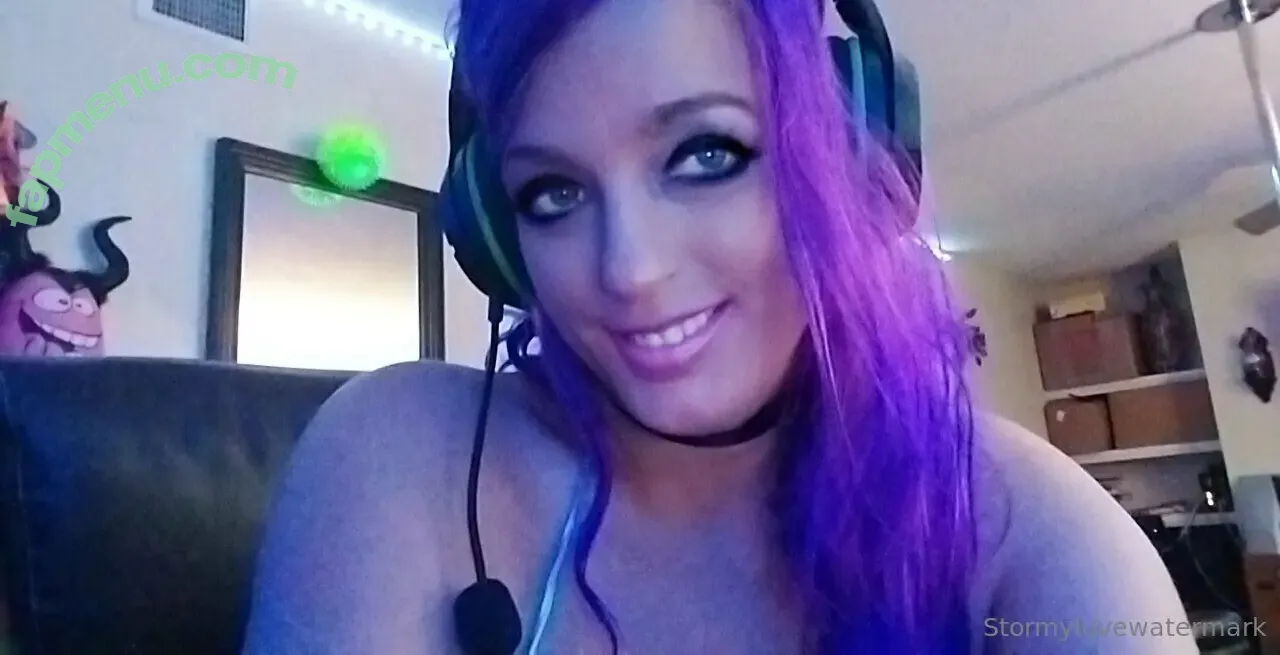 stormyluve nude photo #0001 (stormyluve)