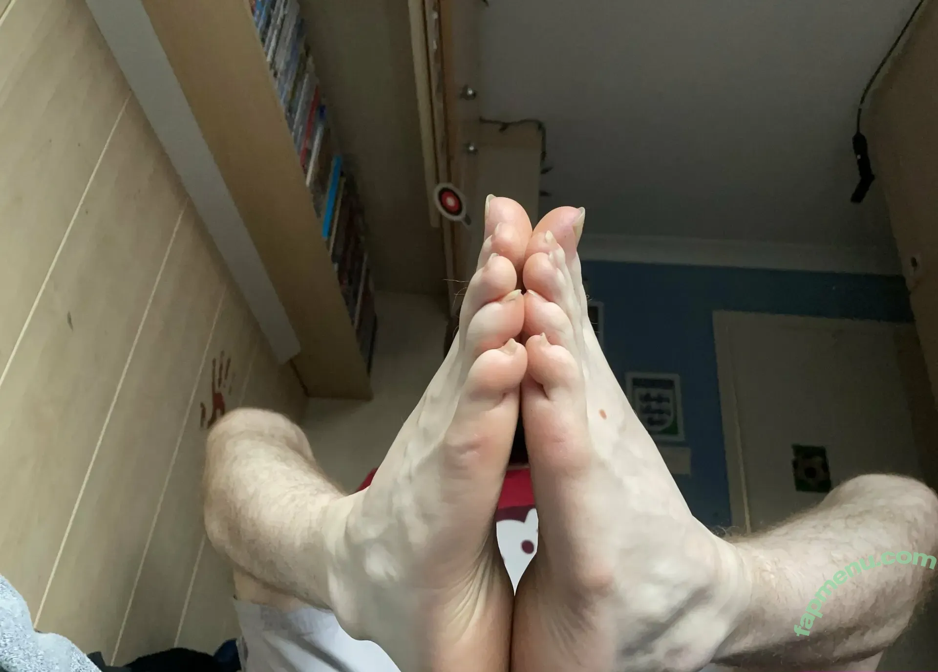 str8altfeetuk nude photo #0013 (str8altfeetuk)