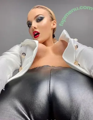  nude photo #0001