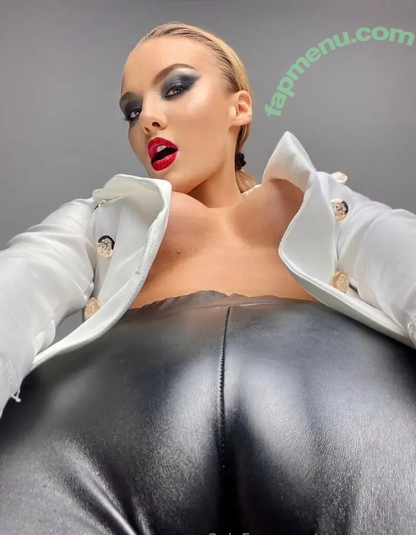 strapwoman nude photo #0001 (strapwoman)