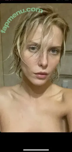  nude photo #0002