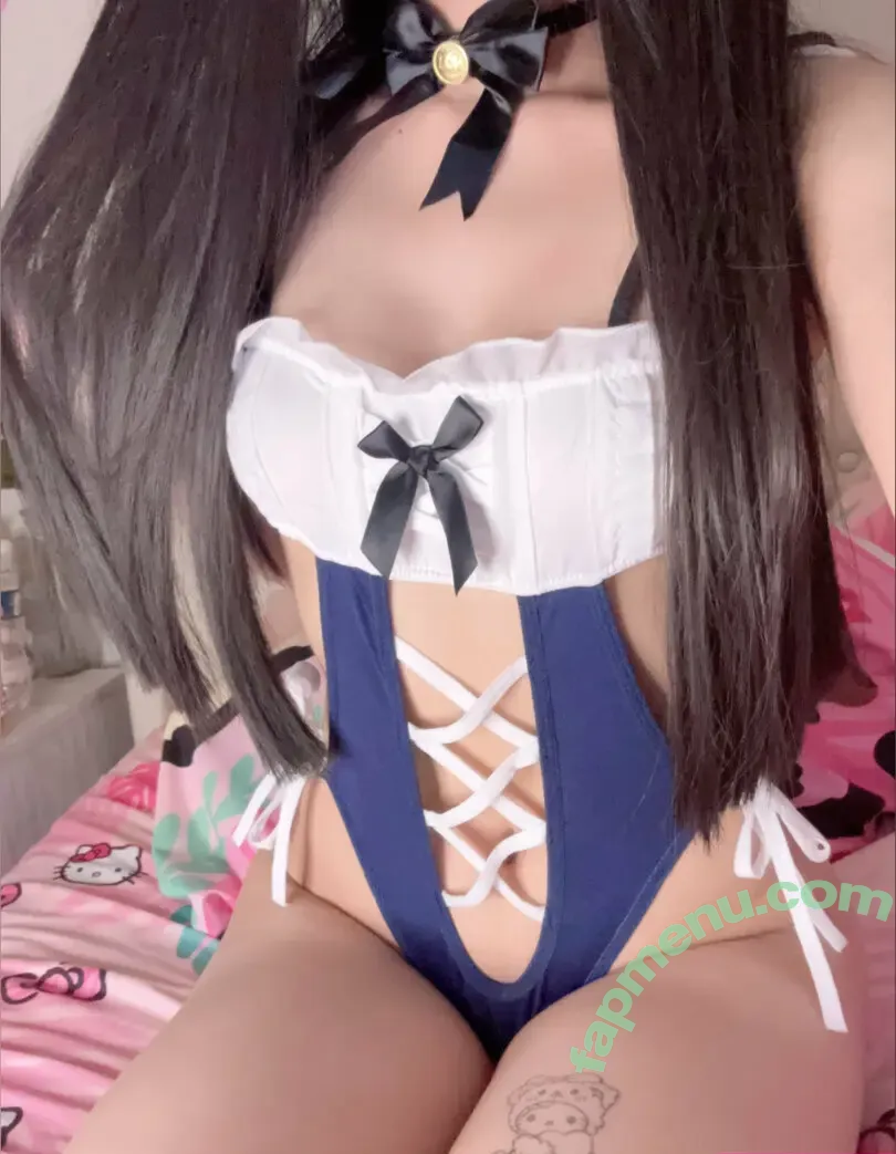 strwberrydoll nude photo #0038 (chxrrykyla / strwbrrydoll)