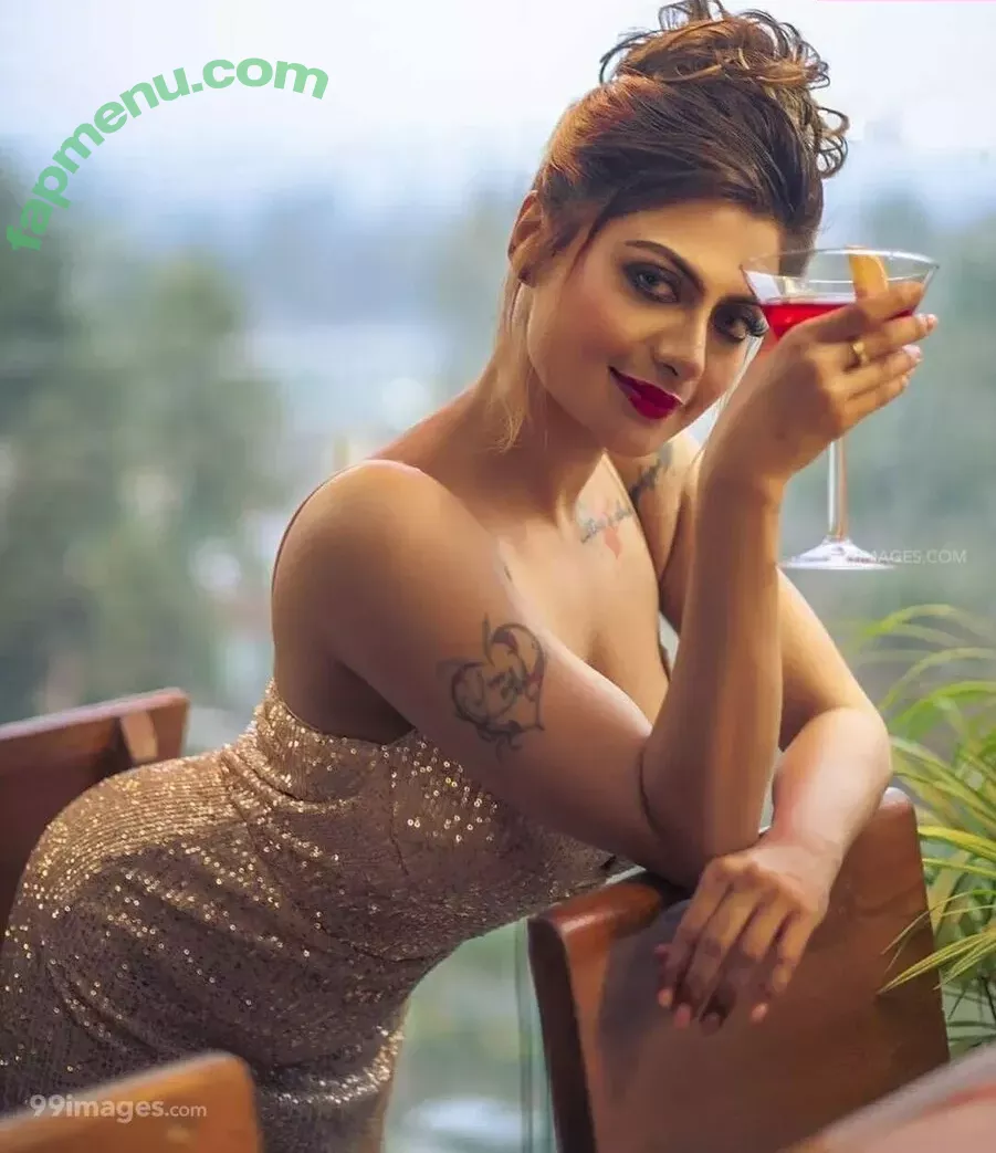 Suhaani Laskar nude photo #0282 (suhaanilaskar)