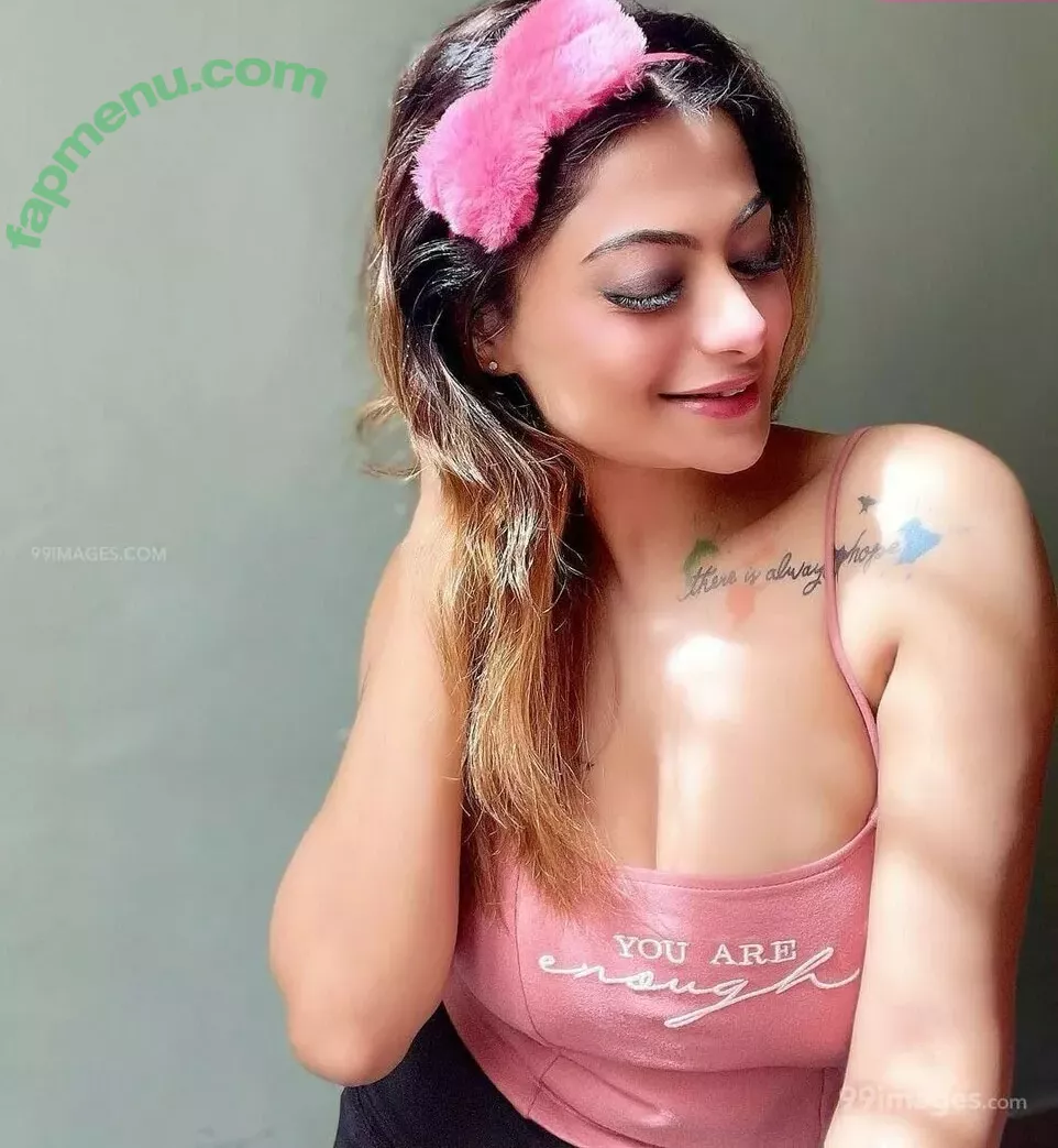 Suhaani Laskar nude photo #0292 (suhaanilaskar)