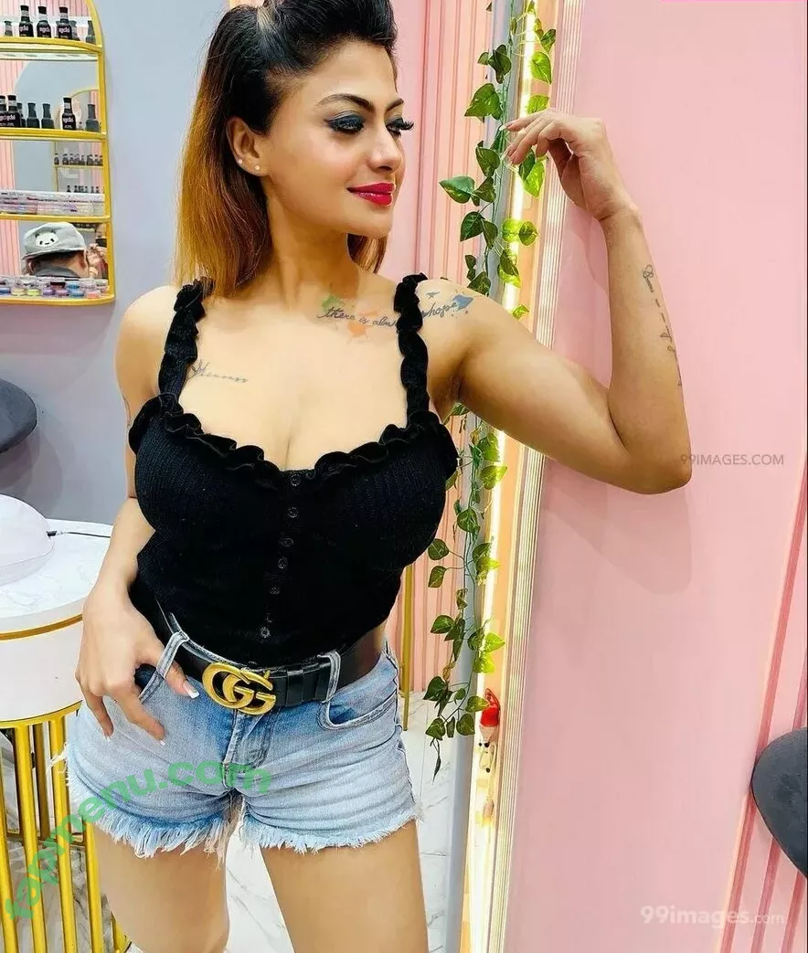 Suhaani Laskar nude photo #0308 (suhaanilaskar)