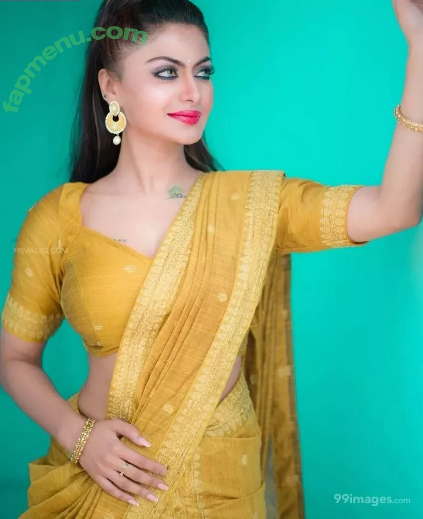 Suhaani Laskar nude photo #0314 (suhaanilaskar)