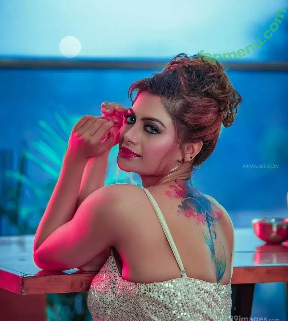 Suhaani Laskar nude photo #0319 (suhaanilaskar)