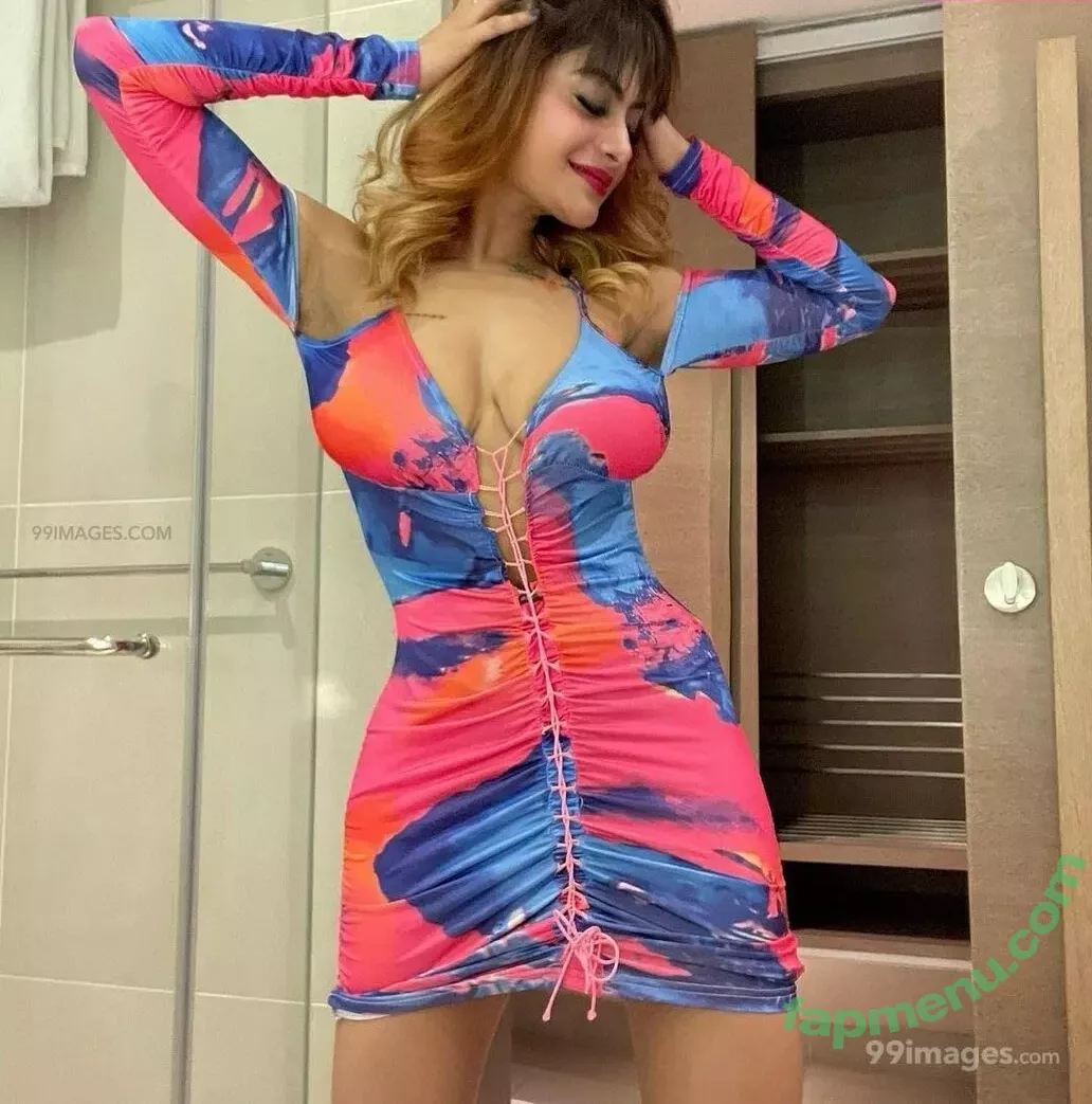 Suhaani Laskar nude photo #0330 (suhaanilaskar)