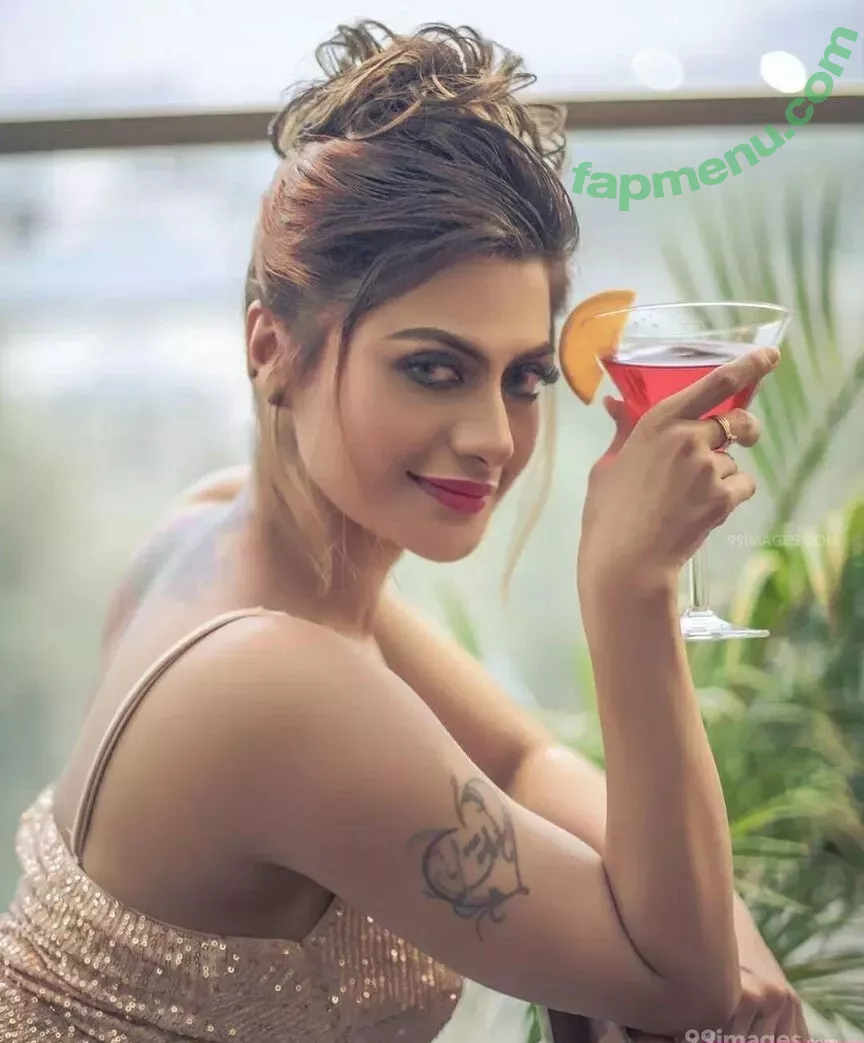 Suhaani Laskar nude photo #0338 (suhaanilaskar)