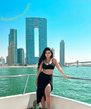 Suhana Khan / __suhuuu__ nude photo #0890