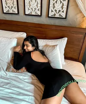 Suhana Khan / __suhuuu__ nude photo #0892