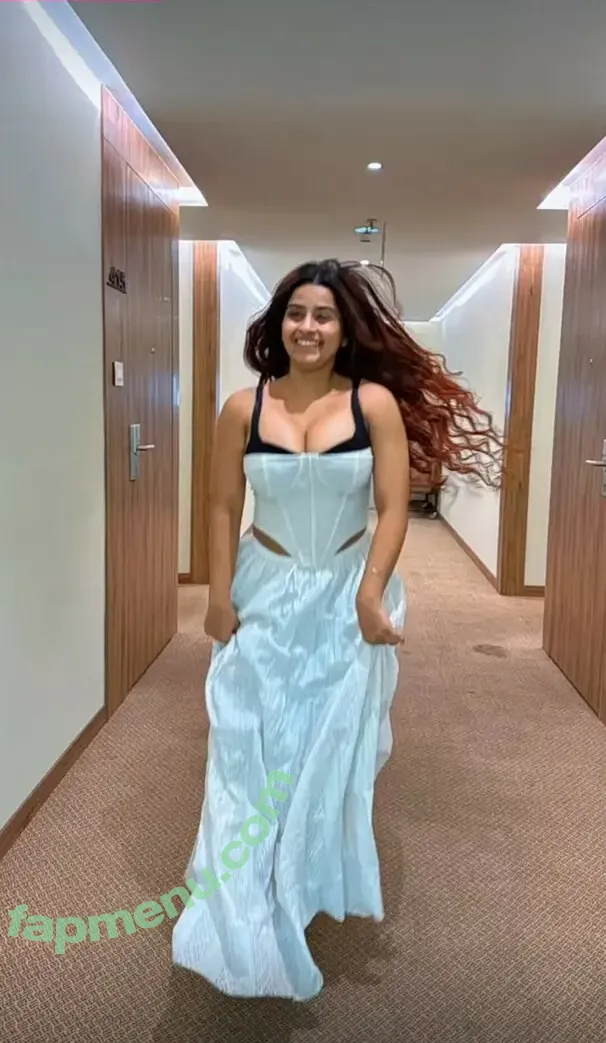 Suhana Khan nude photo #0873 (__suhuuu__)
