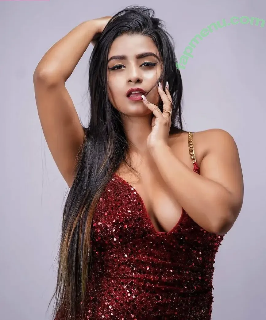 Suhana Khan nude photo #0880 (__suhuuu__)