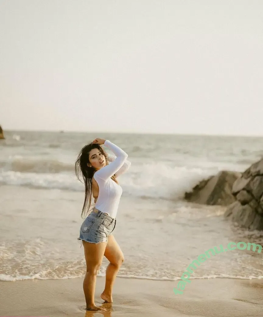 Suhana Khan nude photo #0883 (__suhuuu__)