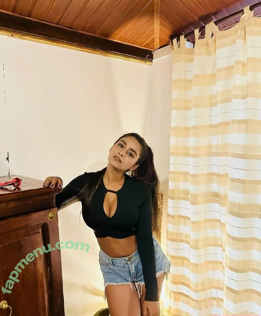 Suhana Khan nude photo #0896 (__suhuuu__)