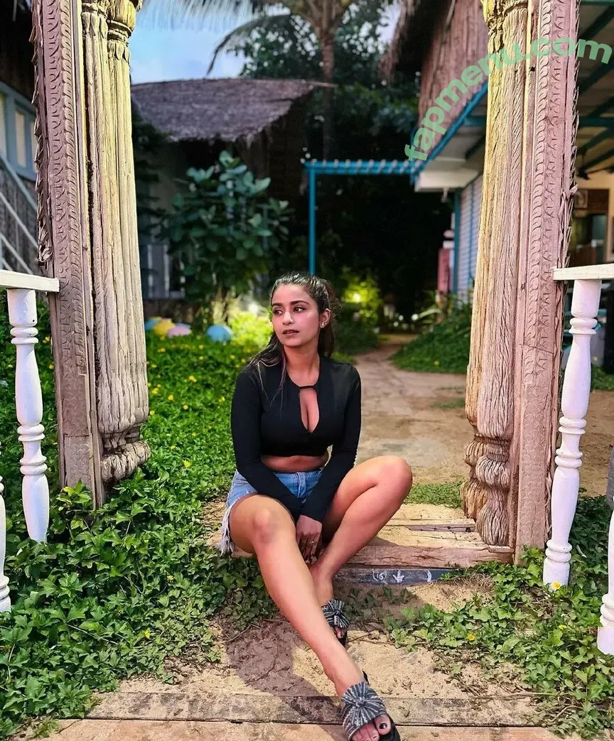 Suhana Khan nude photo #0899 (__suhuuu__)