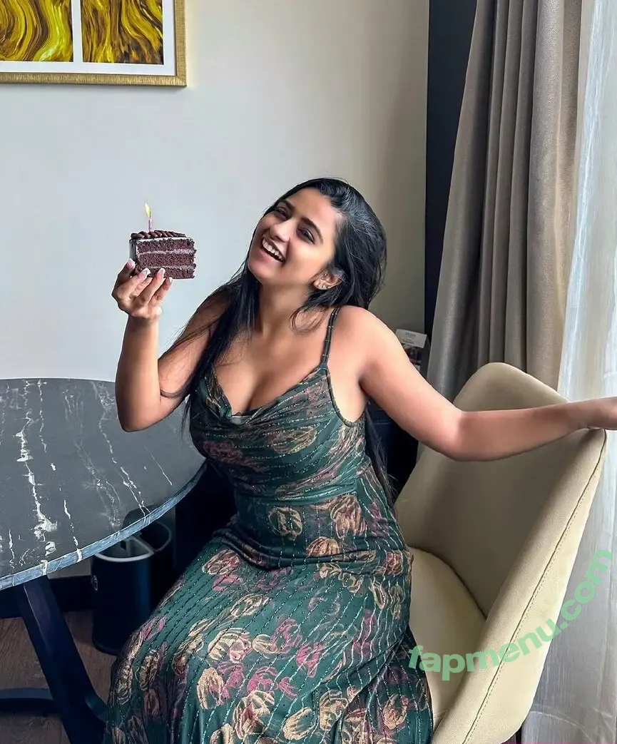 Suhana Khan nude photo #0905 (__suhuuu__)