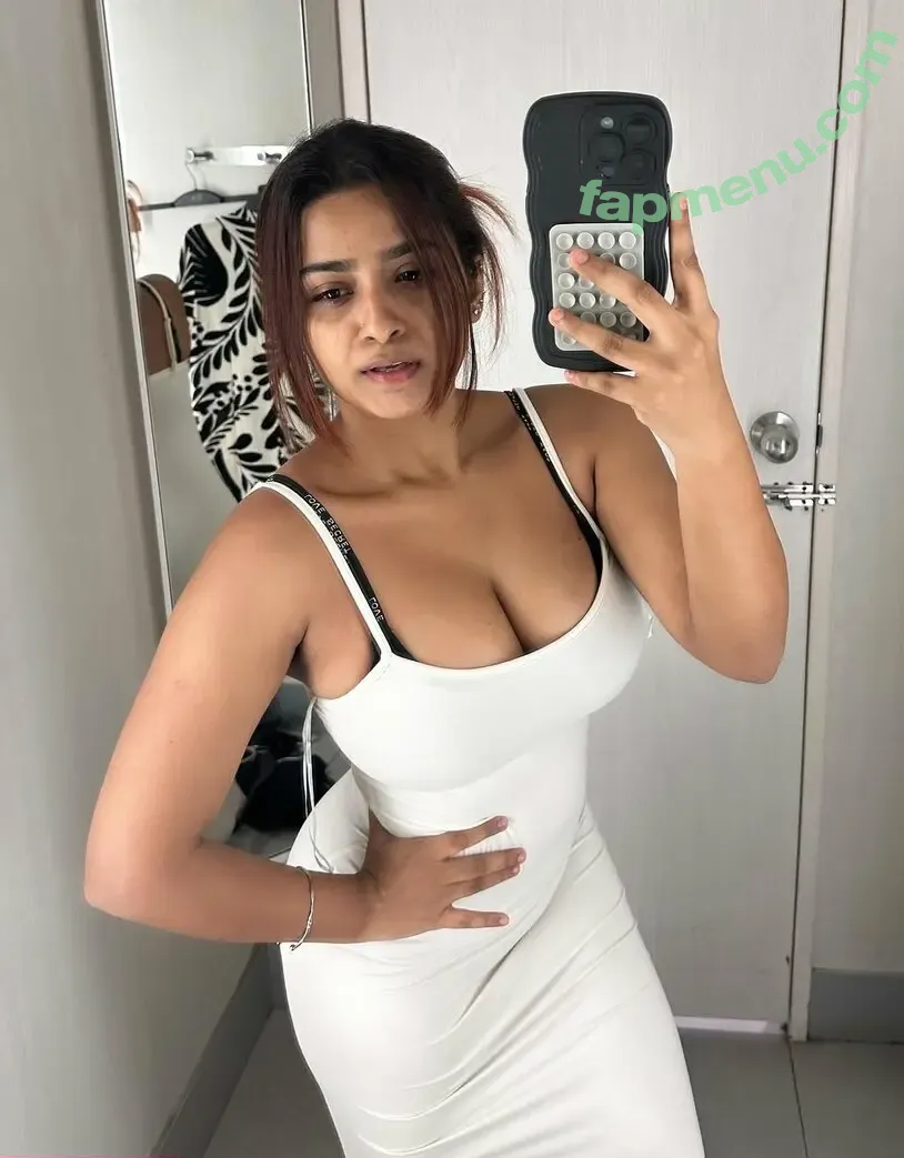 Suhana Khan nude photo #0934 (__suhuuu__)