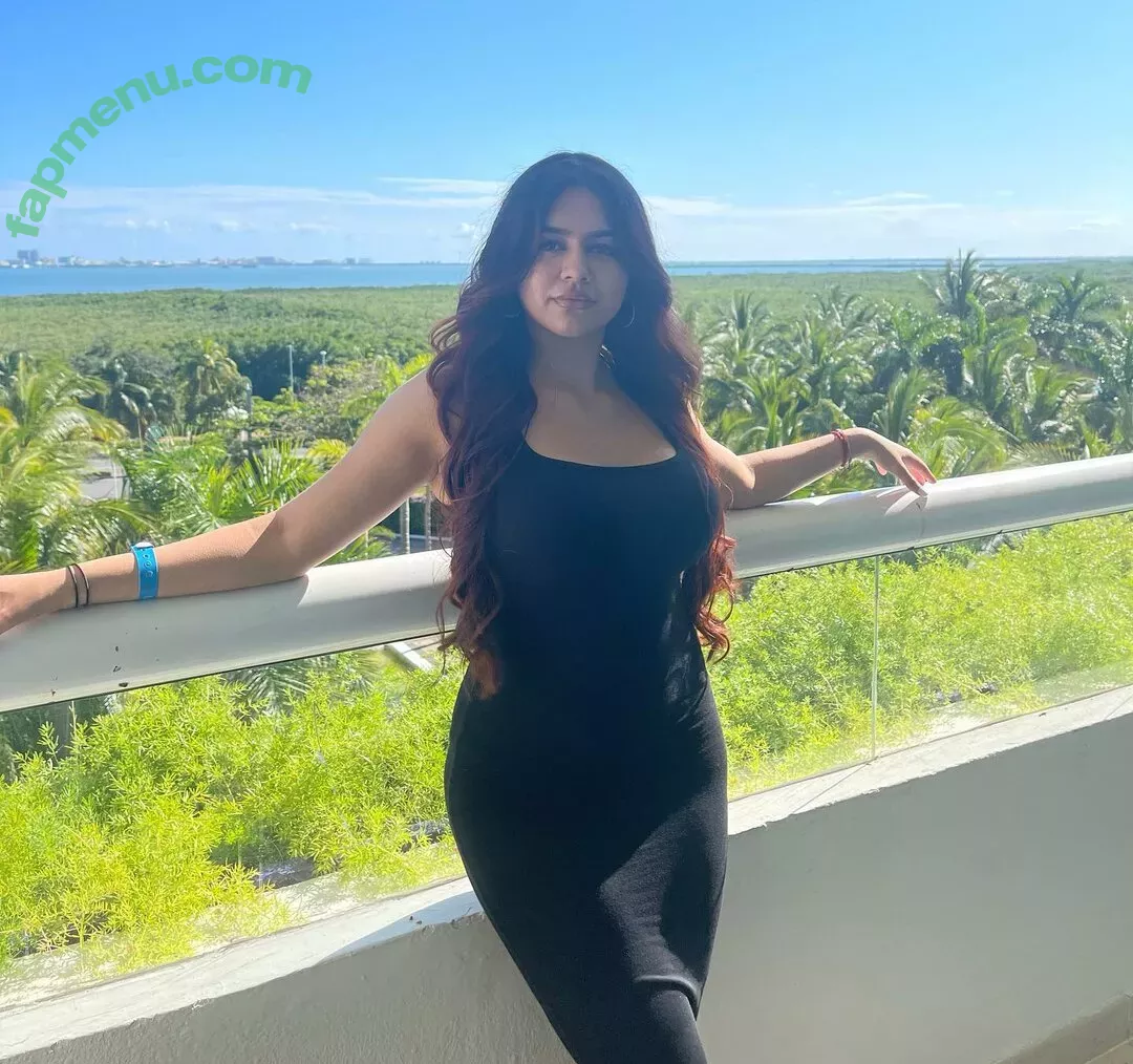 Suman Maria nude photo #0002 (sexysummermaria / suman_maria)
