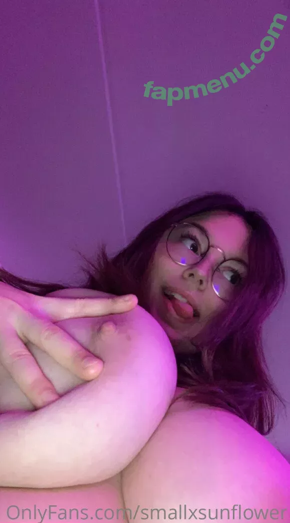 sunflower nude photo #0003 (Onlysunnyb / princesssunflower / smallsunfIower / smallxsunflower)