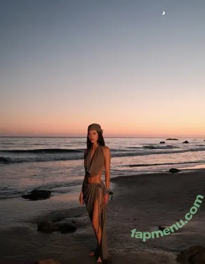 Sunjos asmr / Sunee / sunneebuilds / suunjos nude photo #0058