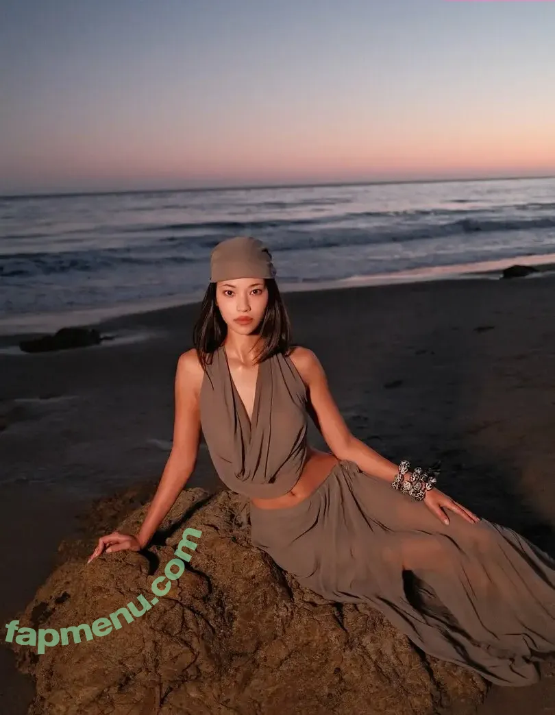 Sunjos asmr nude photo #0062 (Sunee / sunneebuilds / suunjos)