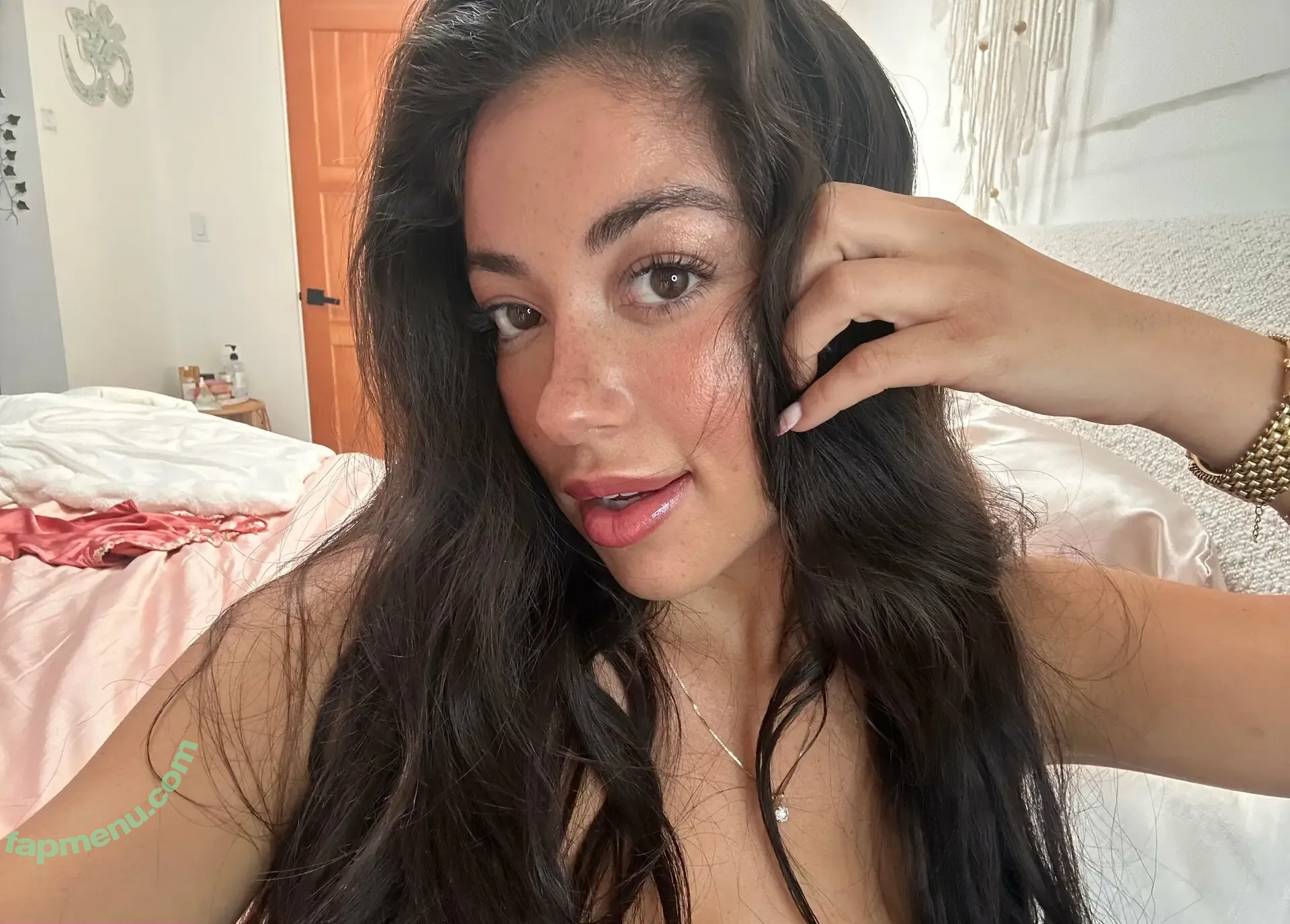 sunkisseddivinedreamxo nude photo #0023 (sunkisseddivinedream)