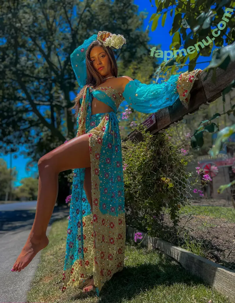 sunkisseddivinedreamxo nude photo #0041 (sunkisseddivinedream)