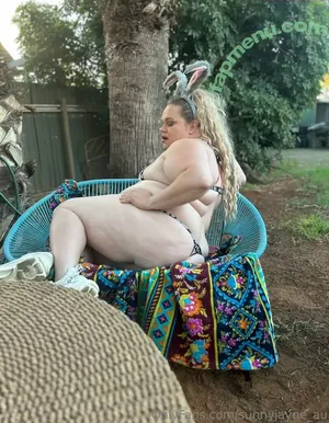  nude photo #0002
