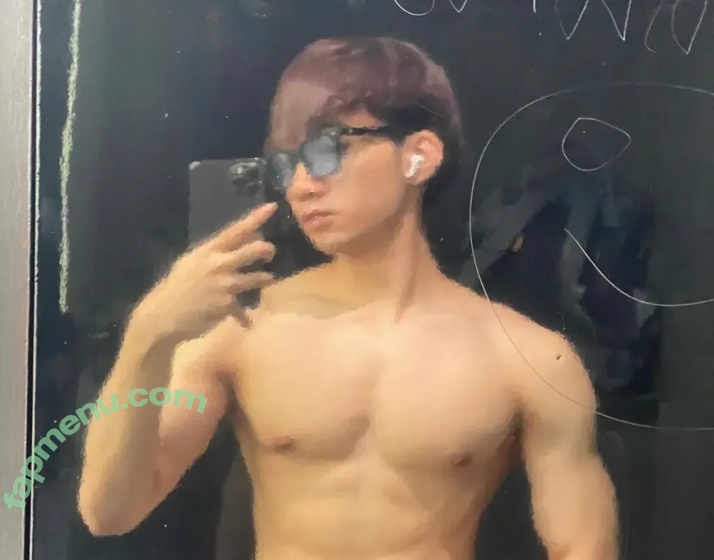 superballmaling nude photo #0002 (superballmalingz)
