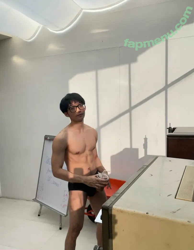 superballmaling nude photo #0035 (superballmalingz)