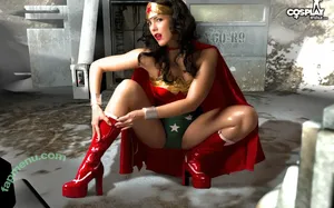 Superheroine / superheroineforum nude photo #0022