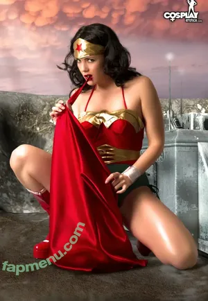 Superheroine / superheroineforum nude photo #0028