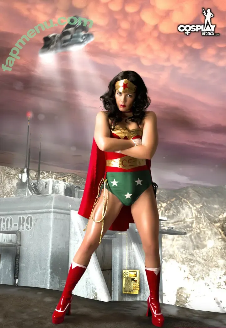 Superheroine nude photo #0017 (superheroineforum)