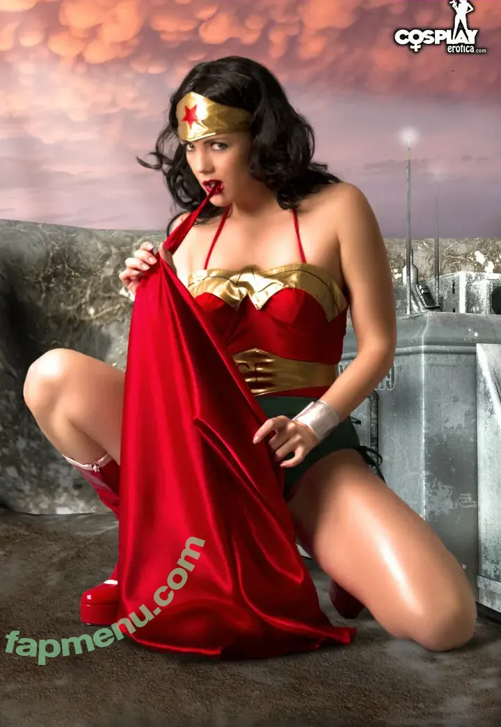 Superheroine nude photo #0028 (superheroineforum)
