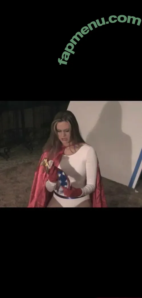 Superheroine nude photo #0116 (superheroineforum)
