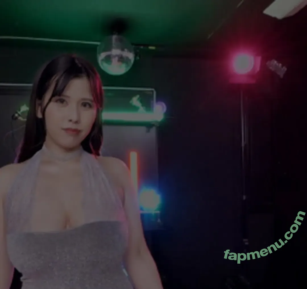 Suzu Aikawa nude photo #0024 (SUZU_AIKAW12 / aikawathefox / suzzzzzu__)