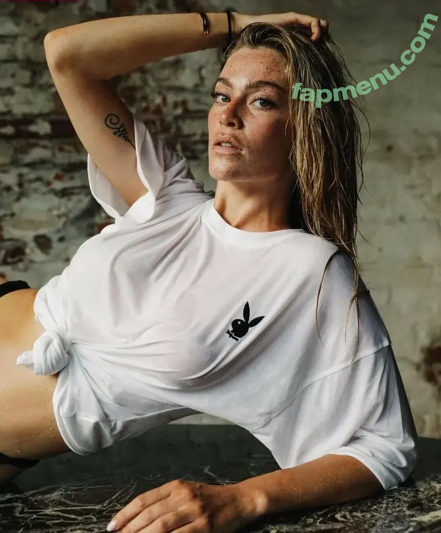 Swantje Paulina nude photo #0010 (Swantje Paulina)
