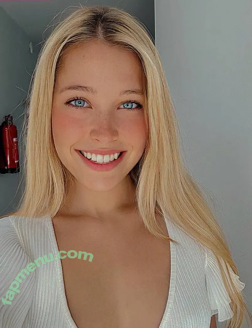 sweet.littlemia nude photo #0044 (sweetlittlemia)