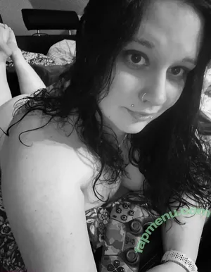 sweetgirl-1998 / sweetgirl1998.offiziell nude photo #0003