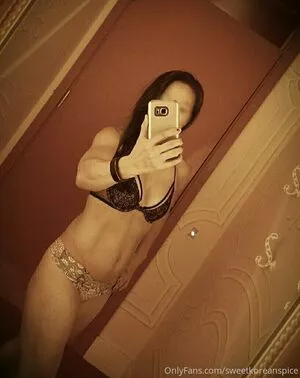sweetkoreanspice / sjpye79 nude photo #0001