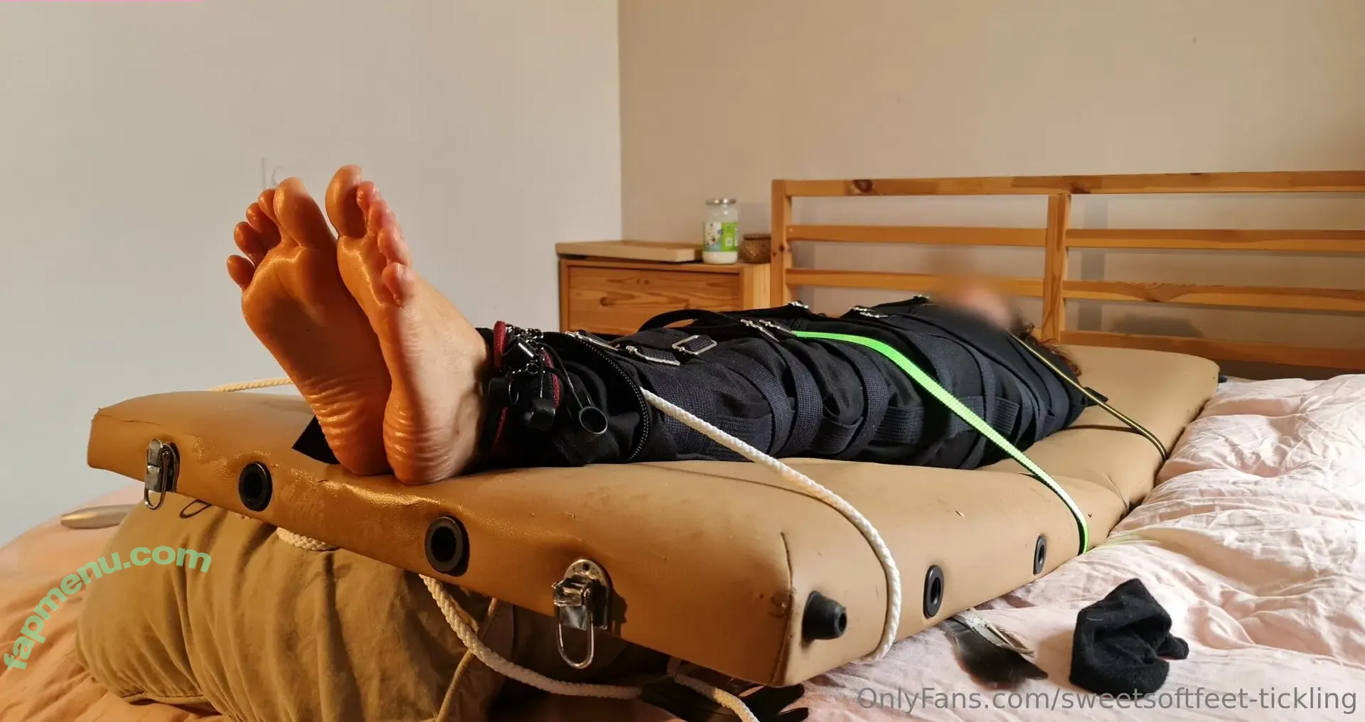 sweetsoftfeet-tickling nude photo #0065 (sweetsoftfeet_tcklng_adventure)