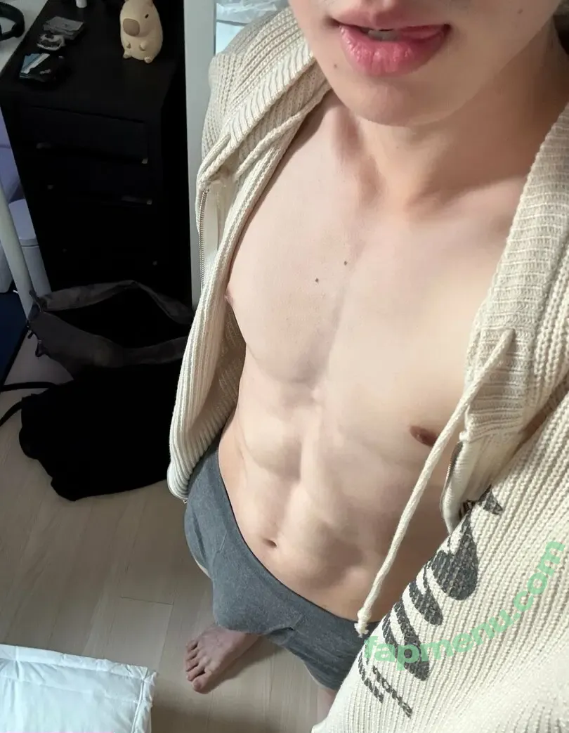 sxwgmin nude photo #0002 (sxwgmin)