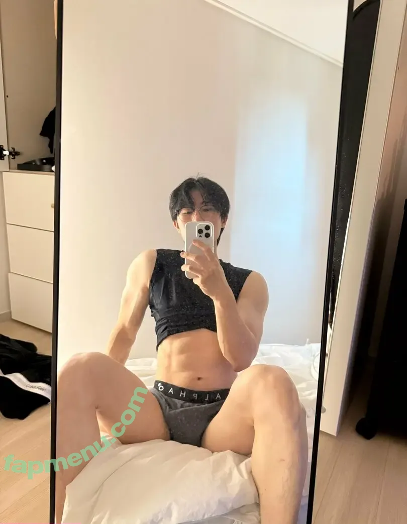sxwgmin nude photo #0012 (sxwgmin)