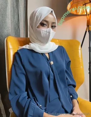 syakhalifah / syairahshahid nude photo #0006